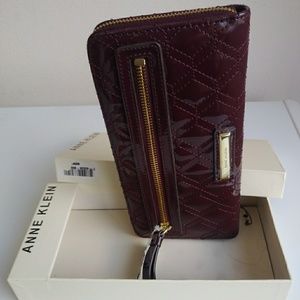ANNE KLEIN Wallet Quilt Quest